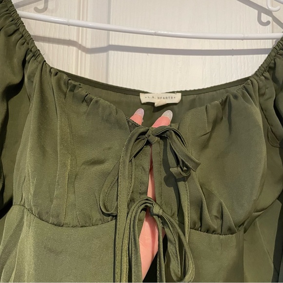 NEW PacSun LA Hearts Tie Front Satin Long Sleeve Top Size Small Blouse Green - Picture 5 of 7